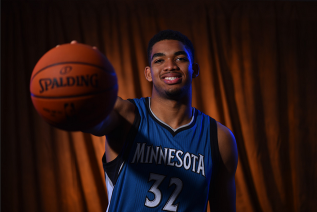 冠军志愿服 冠军志愿服