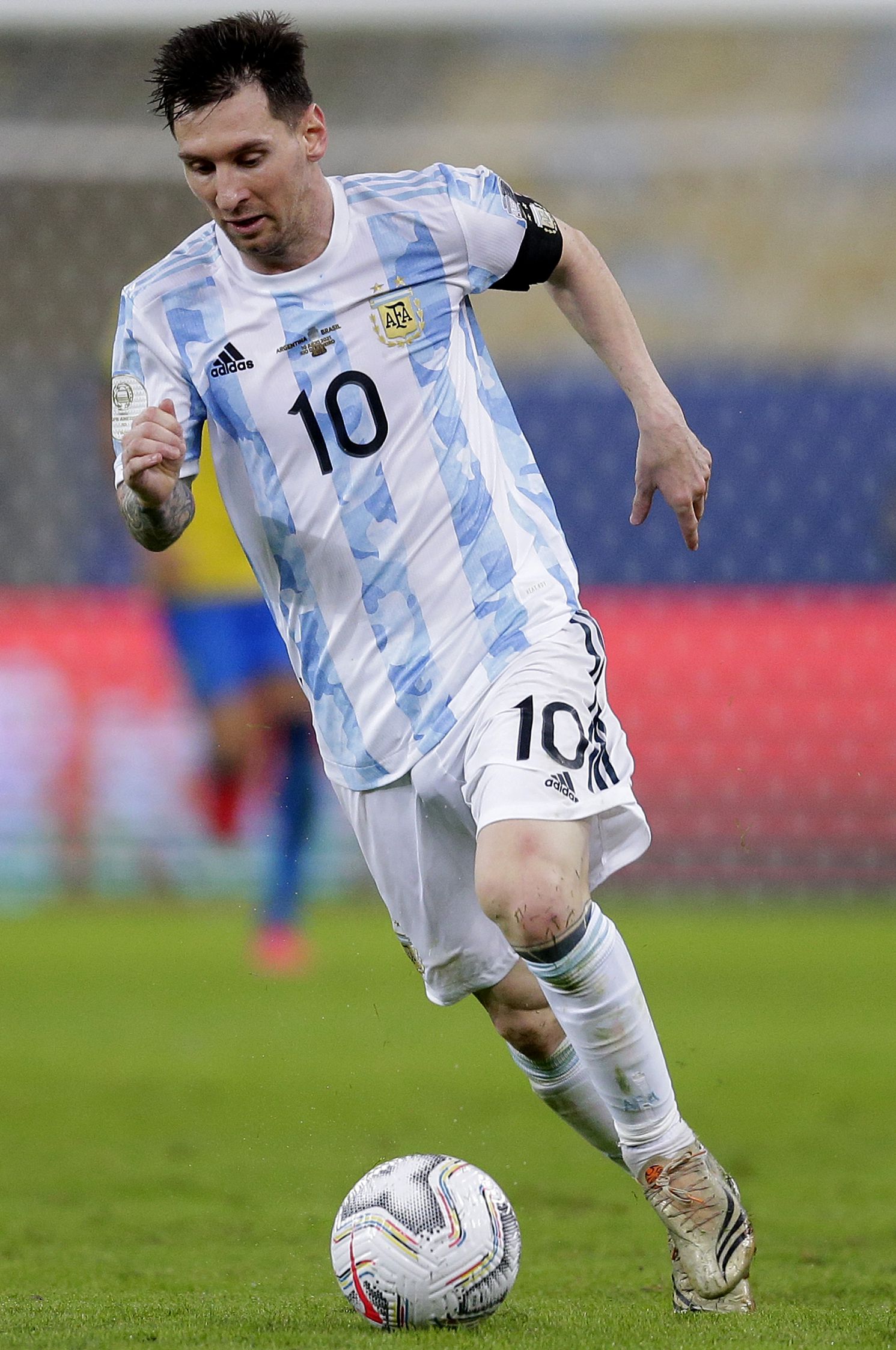 在这个备受 在这个备受