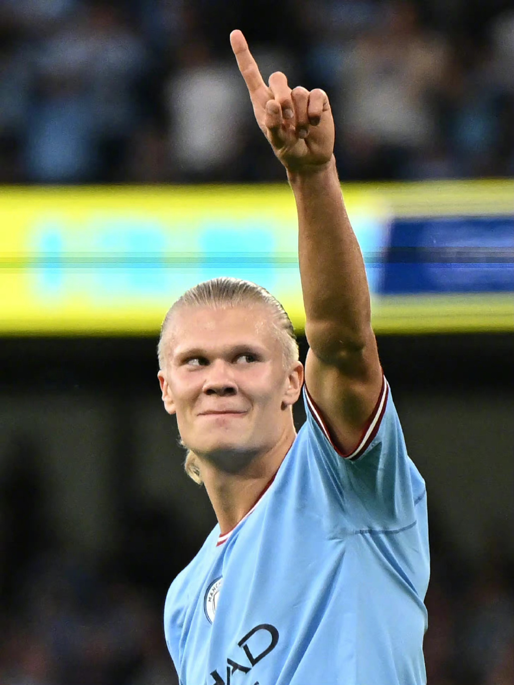 竞赛事中的 竞赛事中的